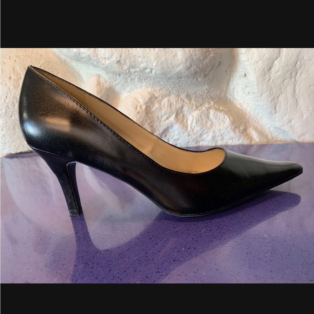 Cabrini Black Pumps Sz 11.